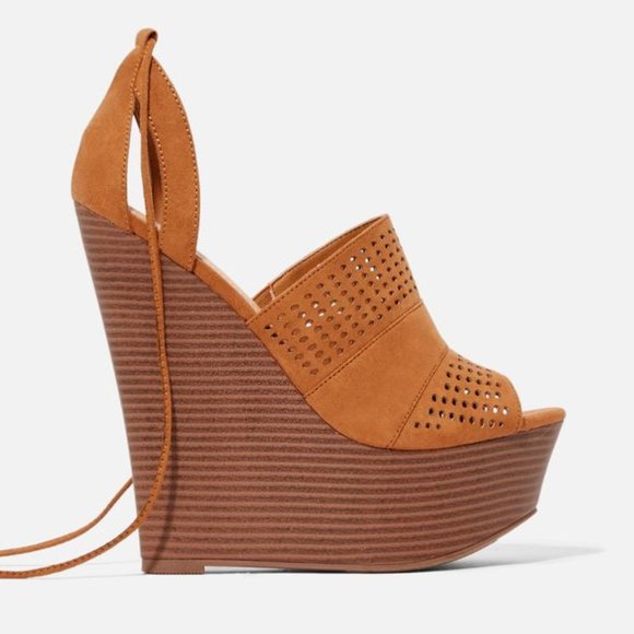 JustFab Tie Wedge Sandal - Picture 3 of 6